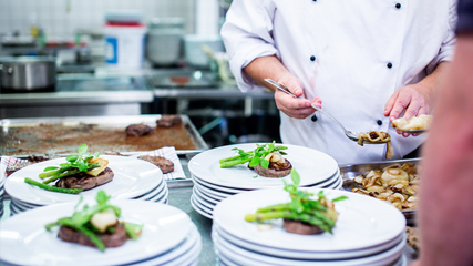 食堂承包與餐飲管理 提升就餐體驗(yàn)與運(yùn)營(yíng)效益的雙贏策略